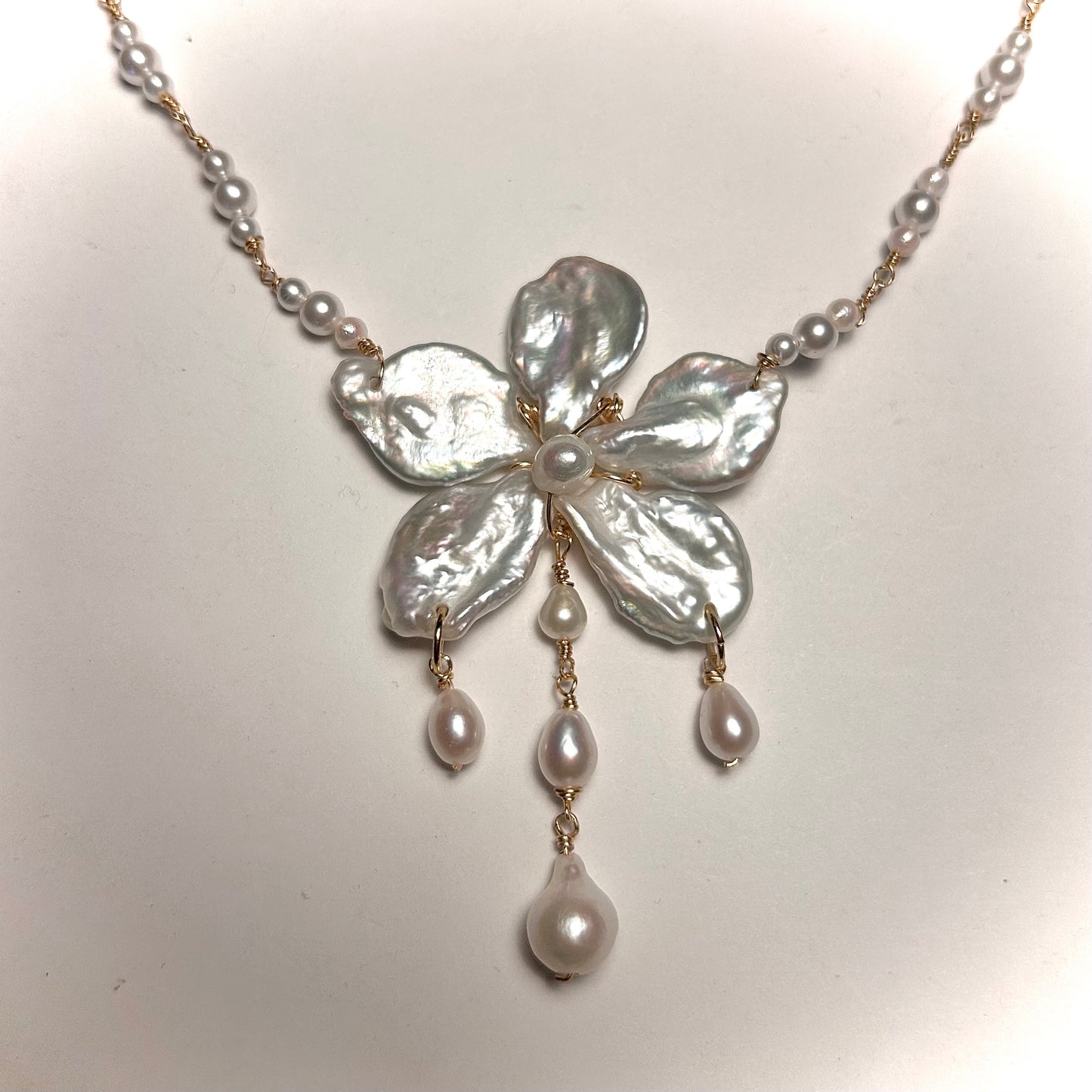 gold orchid dew drop pearl necklace