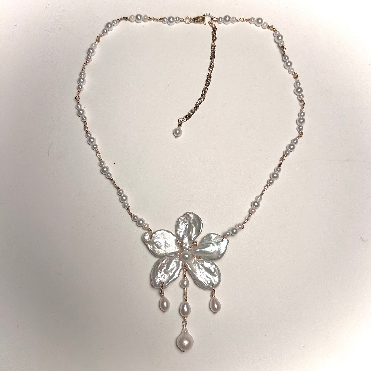 gold orchid dew drop pearl necklace