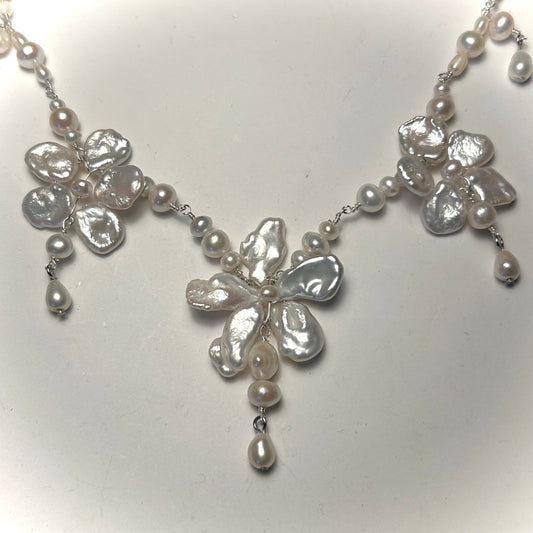 june gloom pearl collar