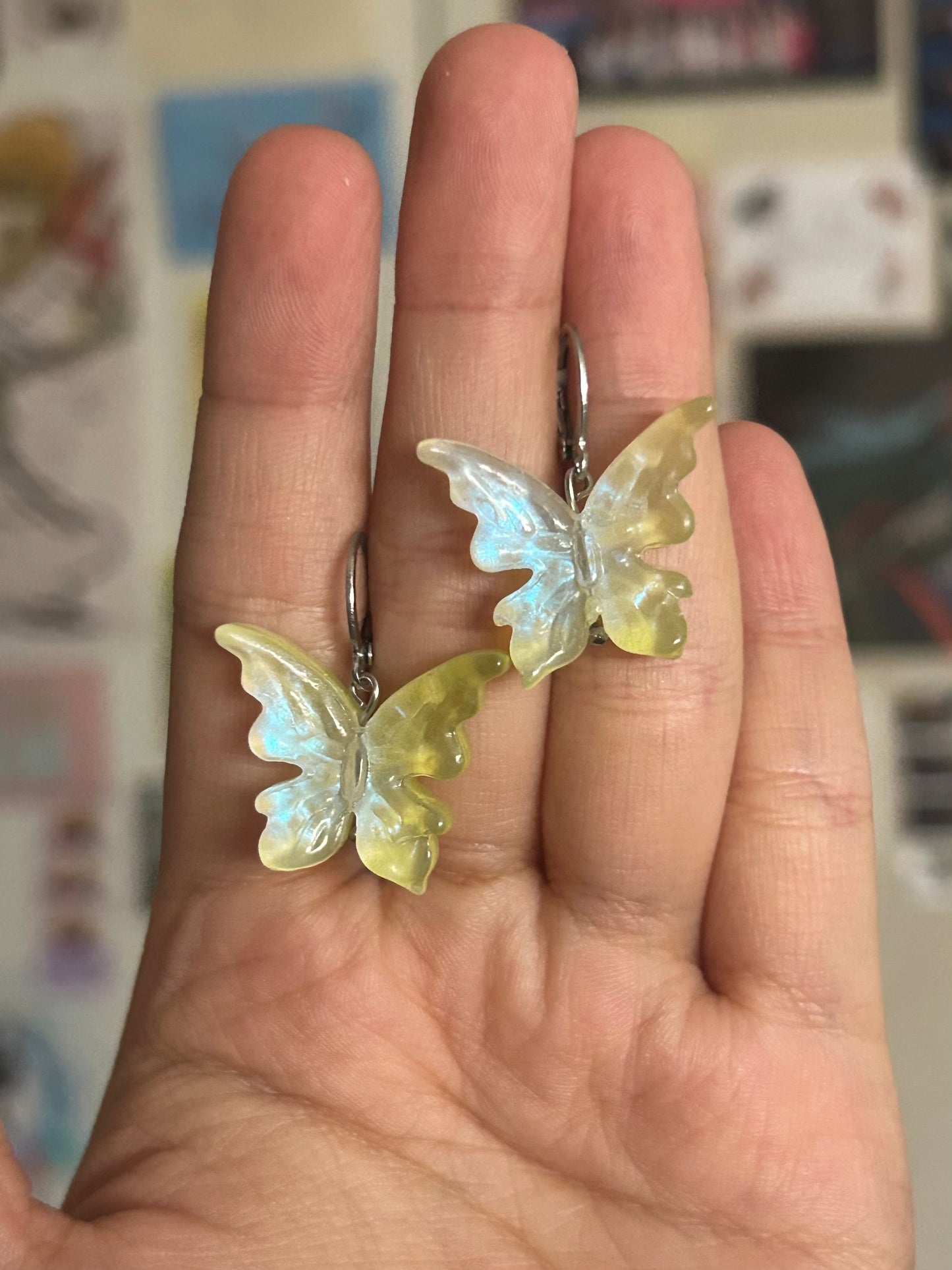 butterfly sweetheart studs (labrador sulfur)
