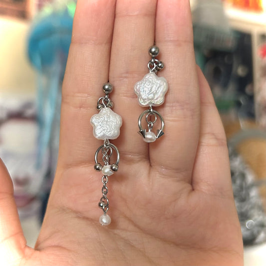 sweet bloom studs