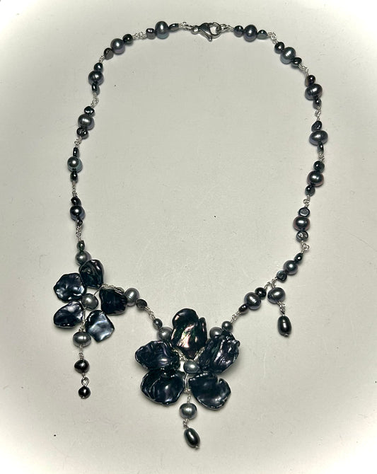 lunar eclipse pearl collar