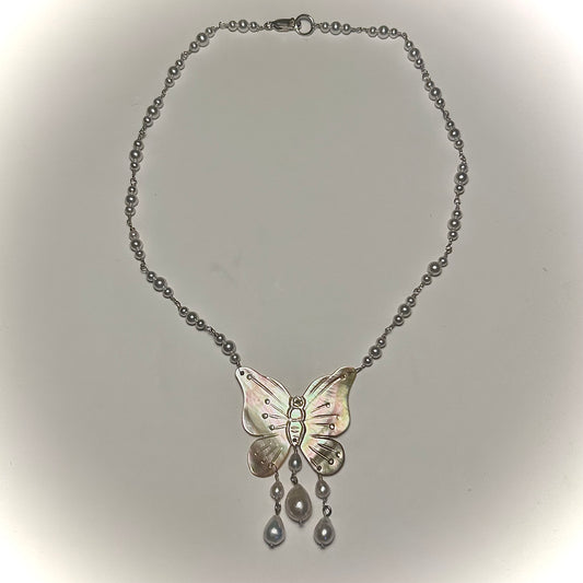 butterfly pearl necklace