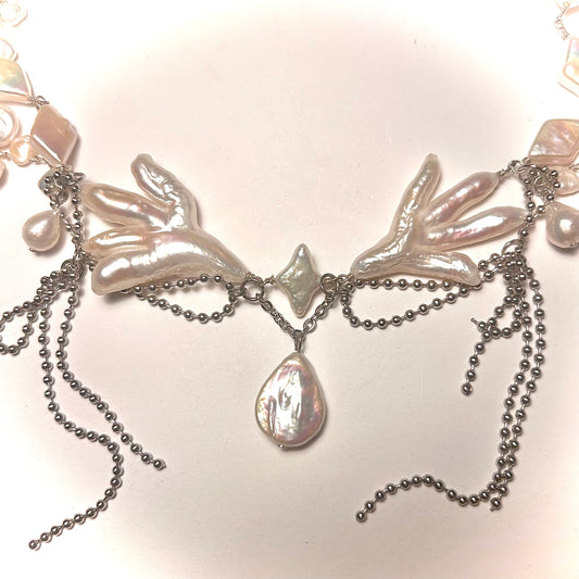 siren song pearl necklace