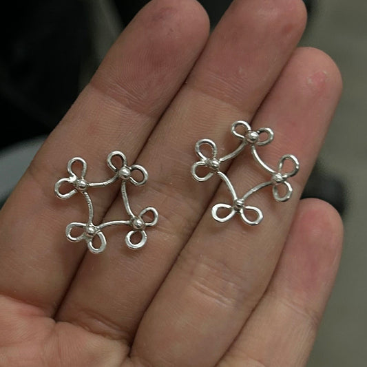 gates studs