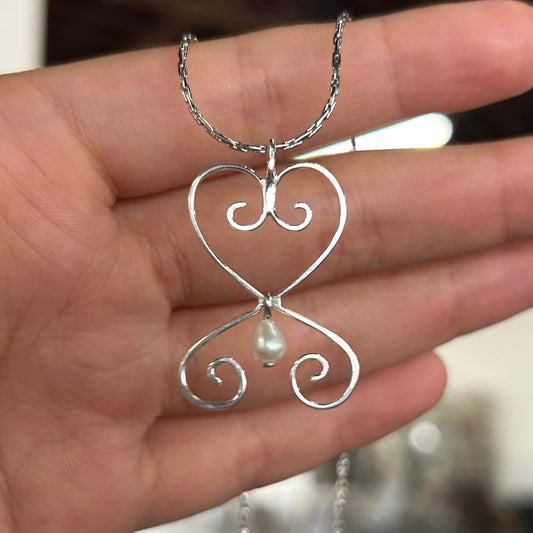 simple thoughts pendant